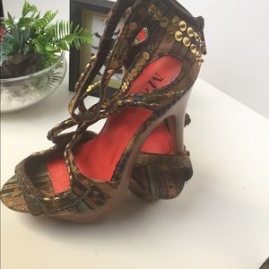Clothed Wooden Heels